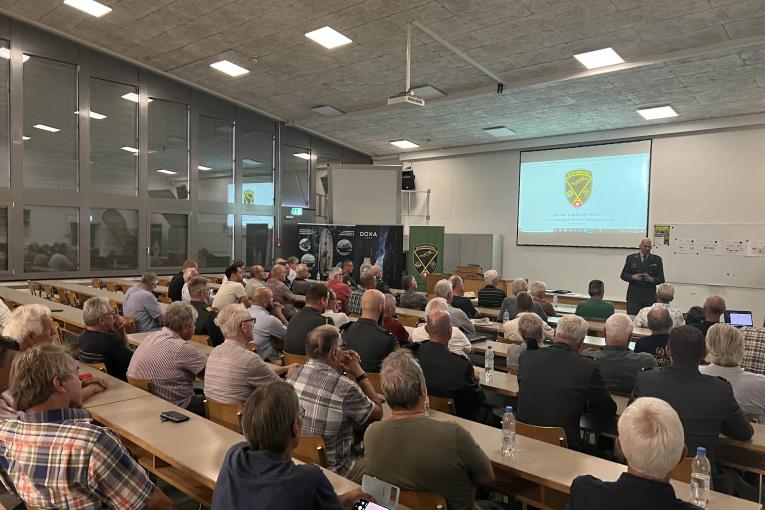 Das Referat vom CdA, KKdt Thomas Suessli, am Tag der Taucher der Armee 22